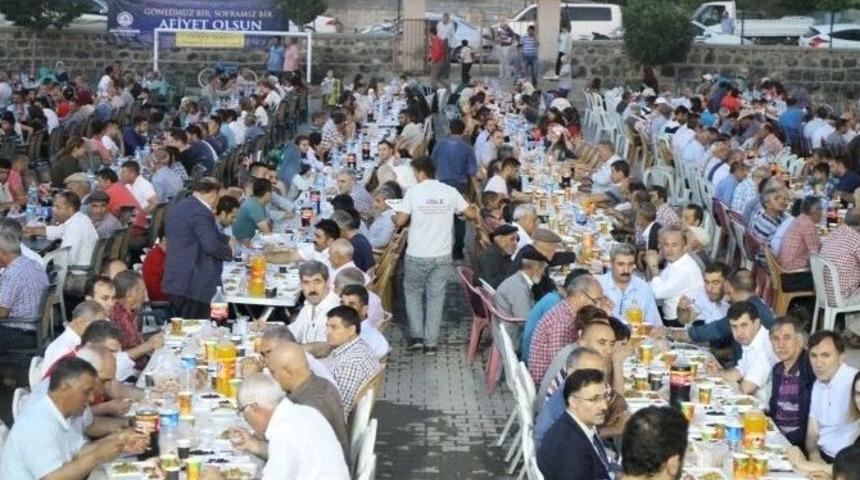 Denizli B&uuml;y&uuml;kşehir&rsquo;den Iğdır&rsquo;da Kardeşlik İftarı