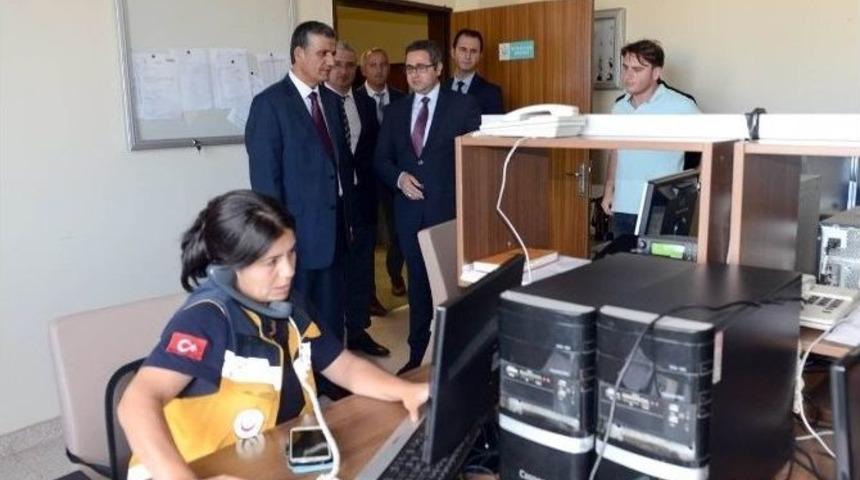 Vali &Ouml;zefe, İl Sağlık M&uuml;d&uuml;rl&uuml;ğ&uuml;n&uuml; Ziyaret Etti