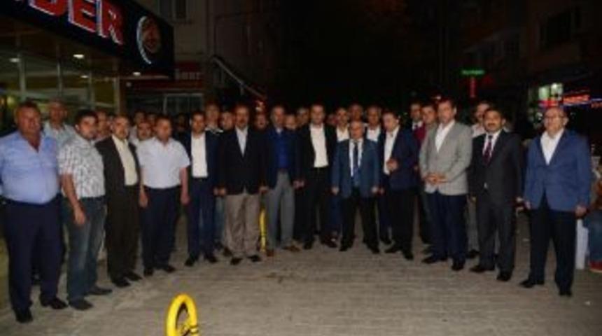 Vali Necati Şent&uuml;rk, İl Genel Meclisi &Uuml;yeleri İle Bir Araya Geldi