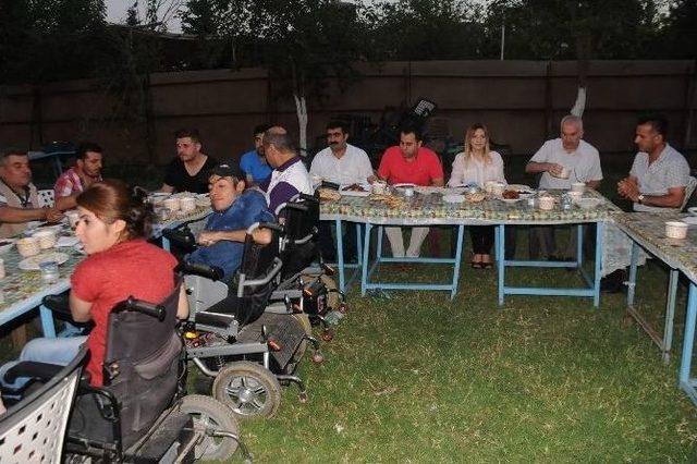 Cizre’de Engelliler İftarda Buluştu