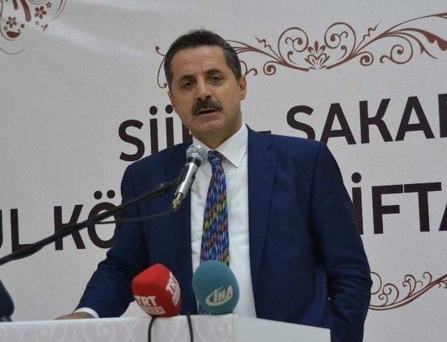 Bakan Çelik Siirt’te İftar Yaptı