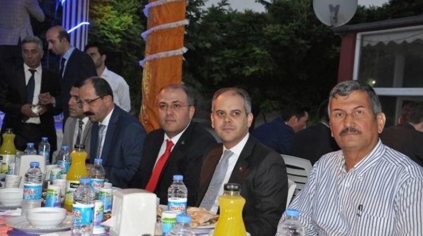 Gen&ccedil;lik Ve Spor Bakanı Kılı&ccedil;, Tunceli&rsquo;de İftara Katıldı