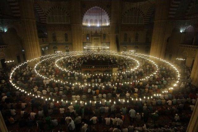 Selimiye Camii Kadir Gecesi’nde Doldu Taştı