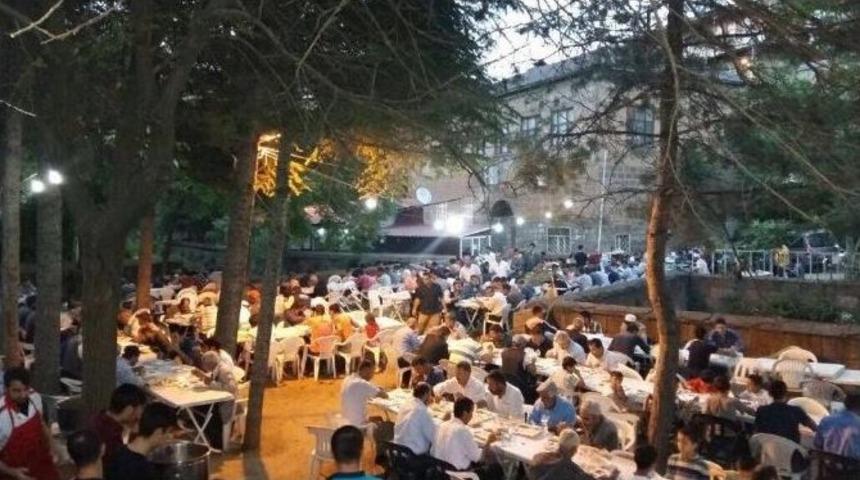 Bitlis Medeniyet Platformundan İftar Yemeği