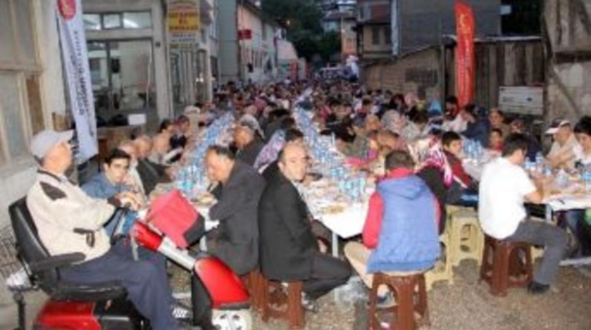 Kastamonu&rsquo;da Mahalle İftarları Devam Ediyor