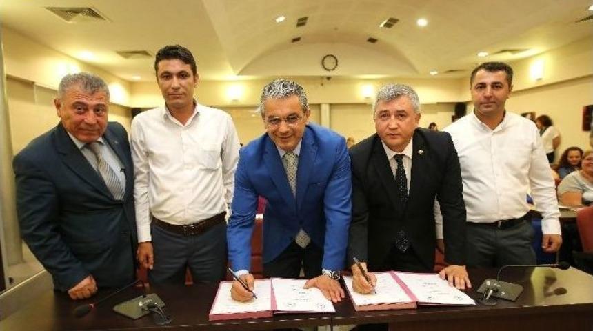 Karşıyakalı Memurlara Zam M&uuml;jdesi