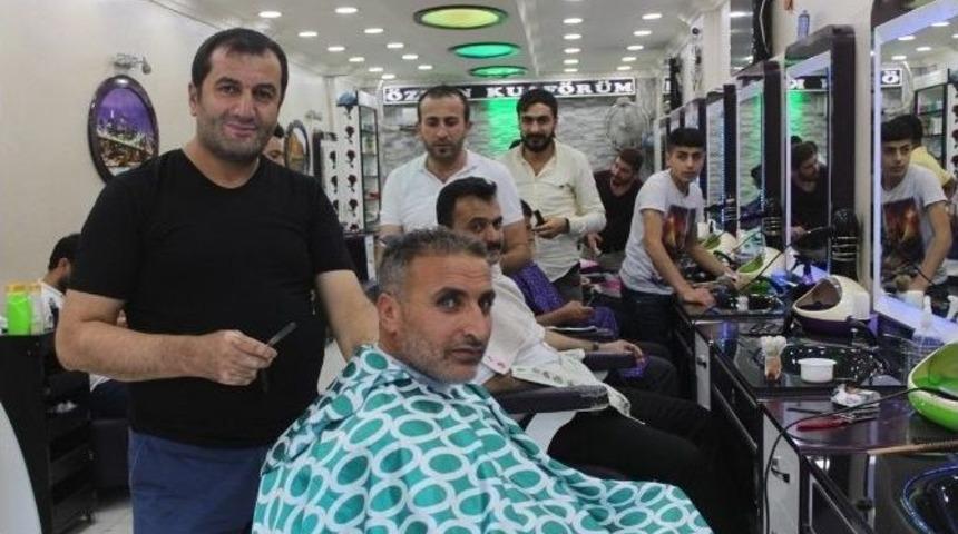 Kuaf&ouml;rlerde Bayram Yoğunluğu