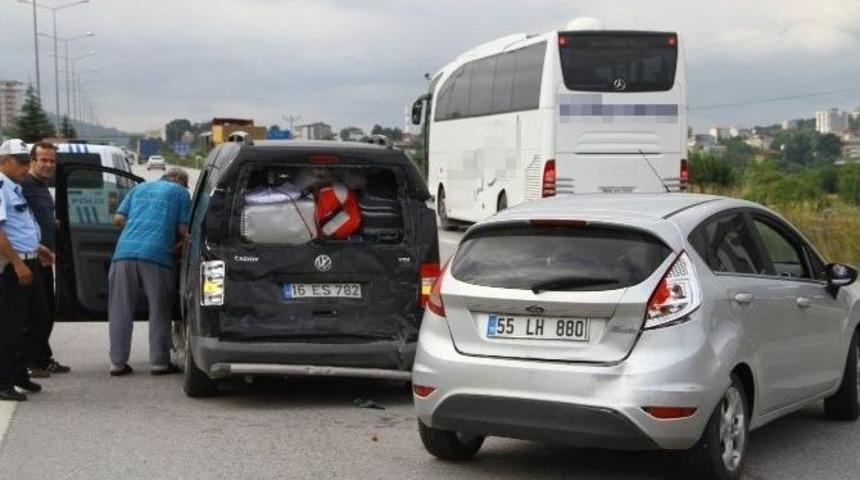 Zincirleme Trafik Kazası: 3 Yaralı
