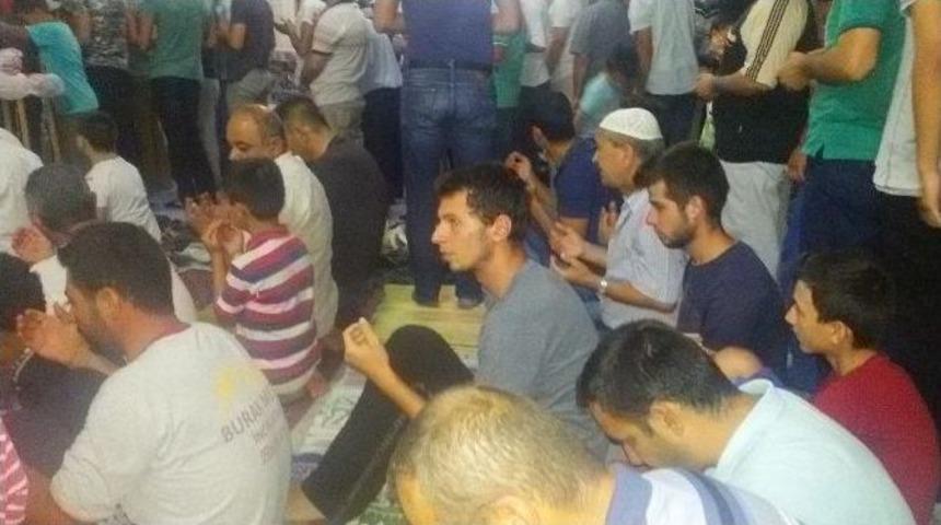 Didim&rsquo;de Kadir Gecesi&rsquo;nde Camiler Doldu Taştı