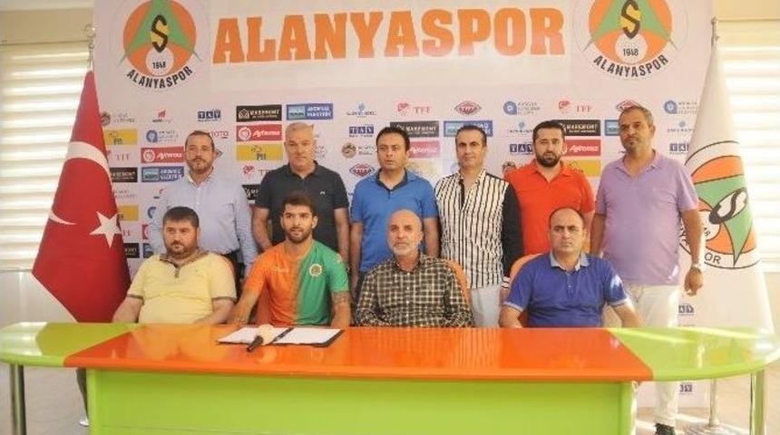 Alanyaspor, Benfica&rsquo;dan Candeias&rsquo;i Kiraladı