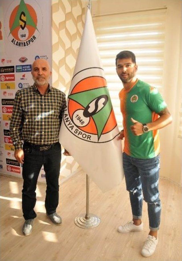 Alanyaspor, Benfica’dan Candeias’i Kiraladı