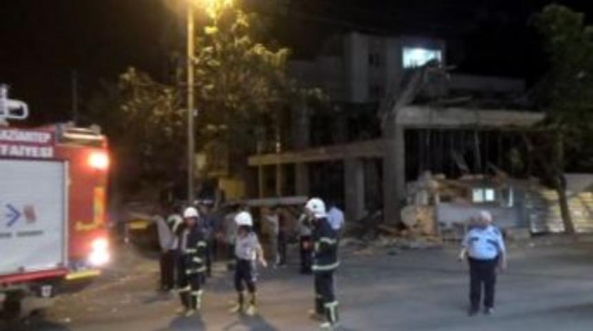 Gaziantep&rsquo;te İnşaat &Ccedil;&ouml;kt&uuml;: 3 Yaralı