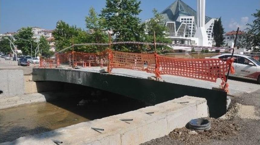 &Ccedil;ivi Deresi K&ouml;pr&uuml;s&uuml; Trafiğe A&ccedil;ıldı