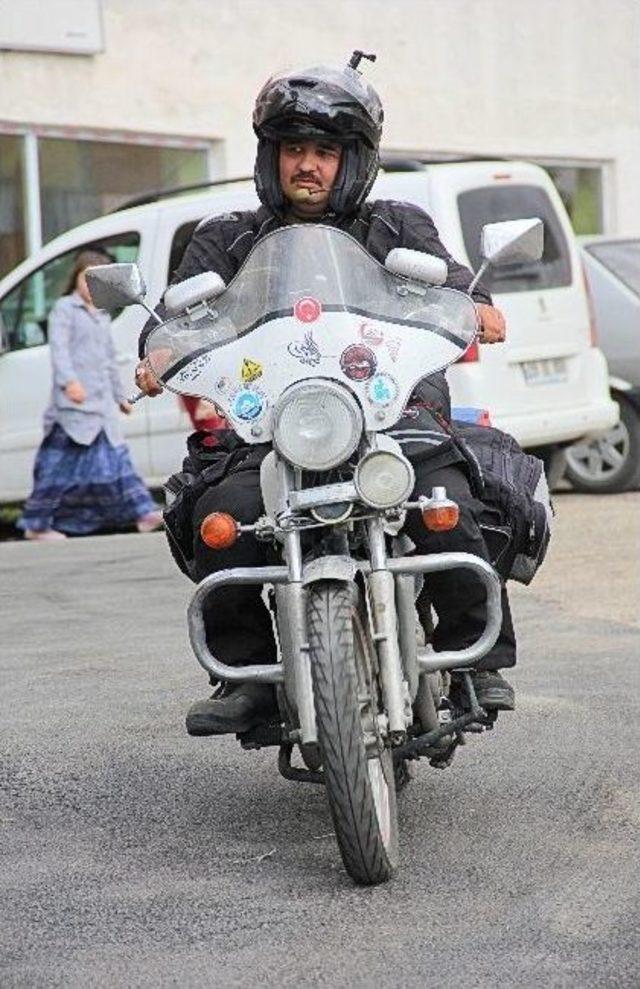 Engellere Dikkat Çekmek İçin 10 Bin Kilometre Yol Yaptı