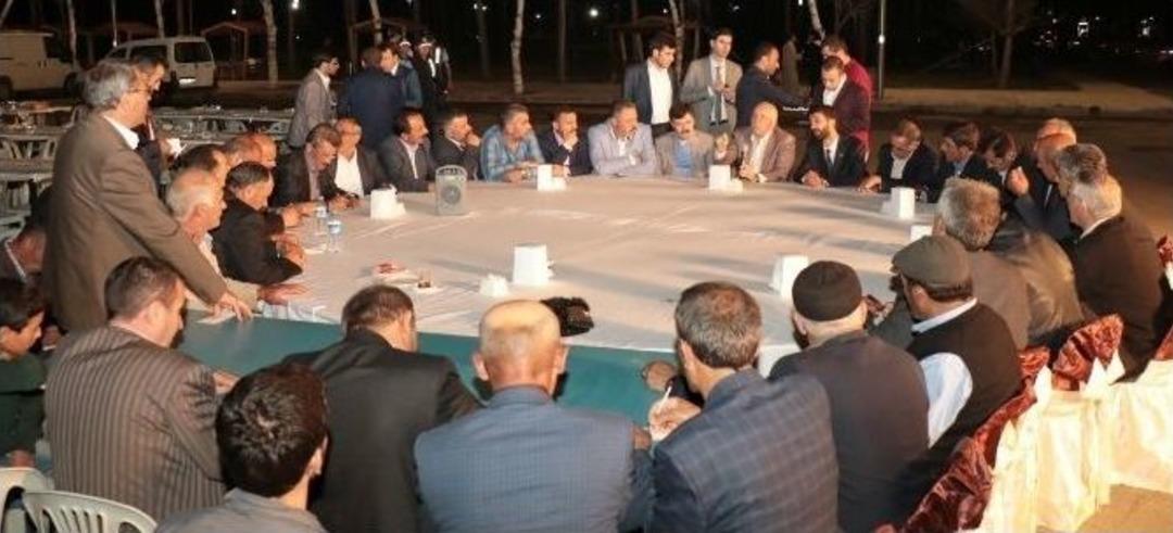 Başkan Sekmen Stk &Uuml;yeleri Ve Muhtarlarla Buluştu