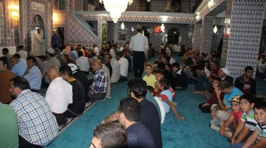 Varto M&uuml;ft&uuml;l&uuml;ğ&uuml; Kadir Gecesi Programı D&uuml;zenledi