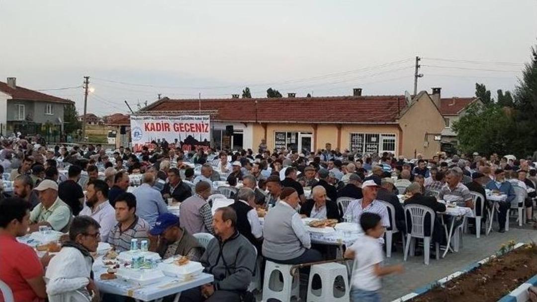 Pazaryeri&rsquo;nde Kadir Gecesi Coşkusu