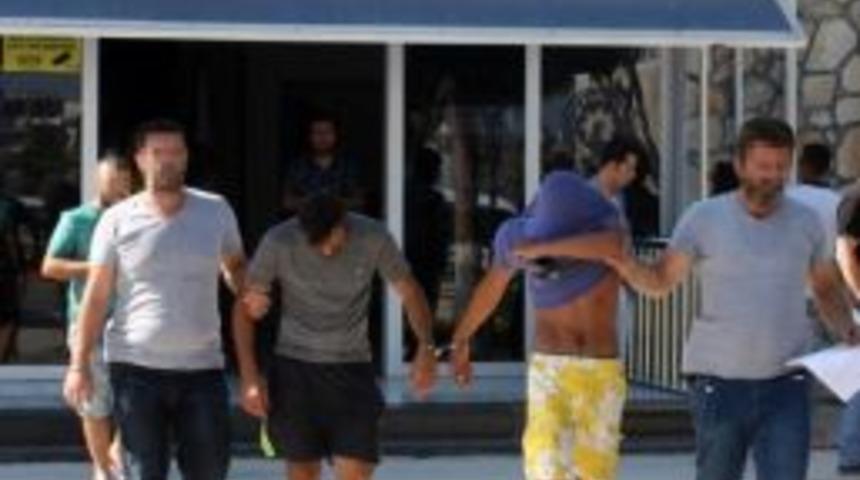 Didim&rsquo;de İki Hırsız Parmak İzleri Sayesinde Yakandı