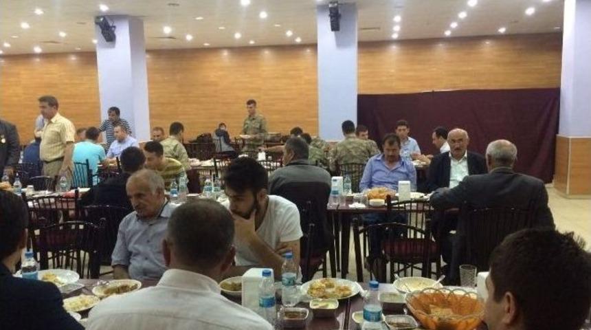 Jandarma’dan Şehit Aileleri Ve Gazilere İftar