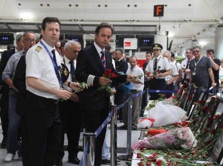 Pilotlar Ve Hostesler Terörü Lanetledi G1