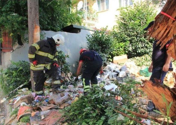 Freni Patlayan Kamyonet Dehşet Saçtı: 1 Ölü, 1 Yaralı G4