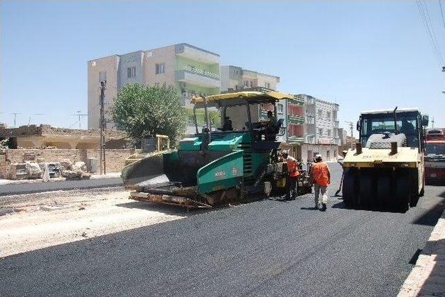 İdil’de Asfalt Çalışmaları Başladı