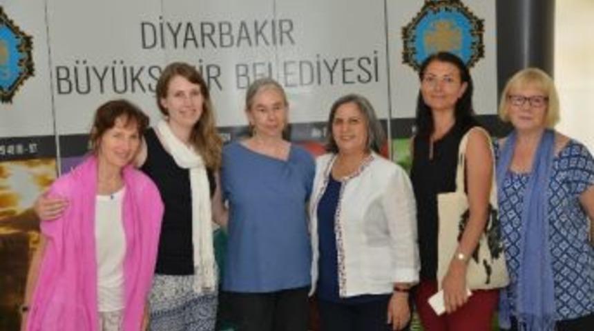 D&uuml;nya Kadın Konferansı Heyetinden Kışanak&rsquo;a Ziyaret