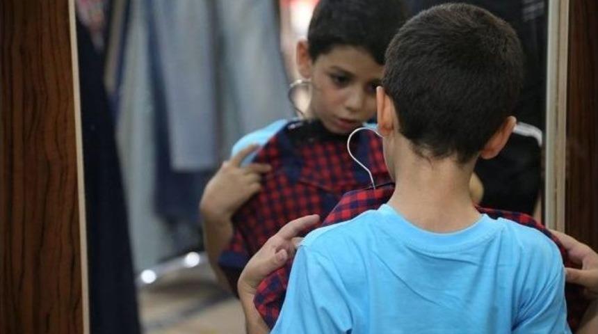 Yetim Y&uuml;zler İyilikle G&uuml;ld&uuml;