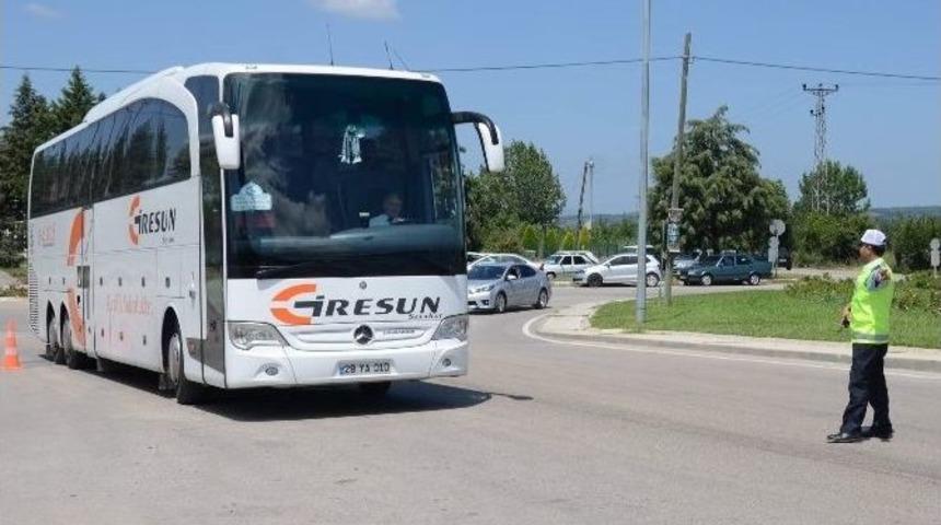 Bayram &Ouml;ncesi Terminalde Trafik Denetlemesi