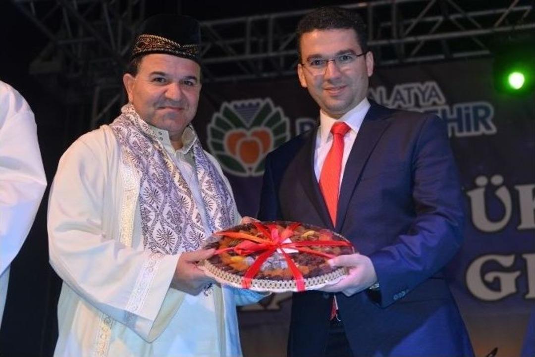 Kadir Gecesi&rsquo;nde Kur&rsquo;an Ziyafeti