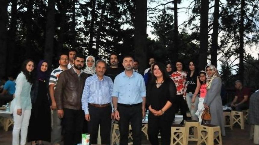 Akşehir Belediyesi&rsquo;nden Personeline İftar