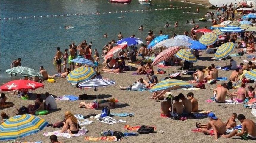 Kapuz Plajı Sezonu A&ccedil;tı