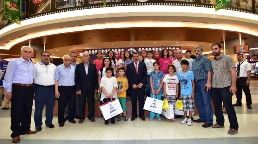 &lsquo;k&uuml;&ccedil;&uuml;k Hayaller, B&uuml;y&uuml;k Mutluluklar&rsquo; Projesi &Ouml;d&uuml;lleri Verildi