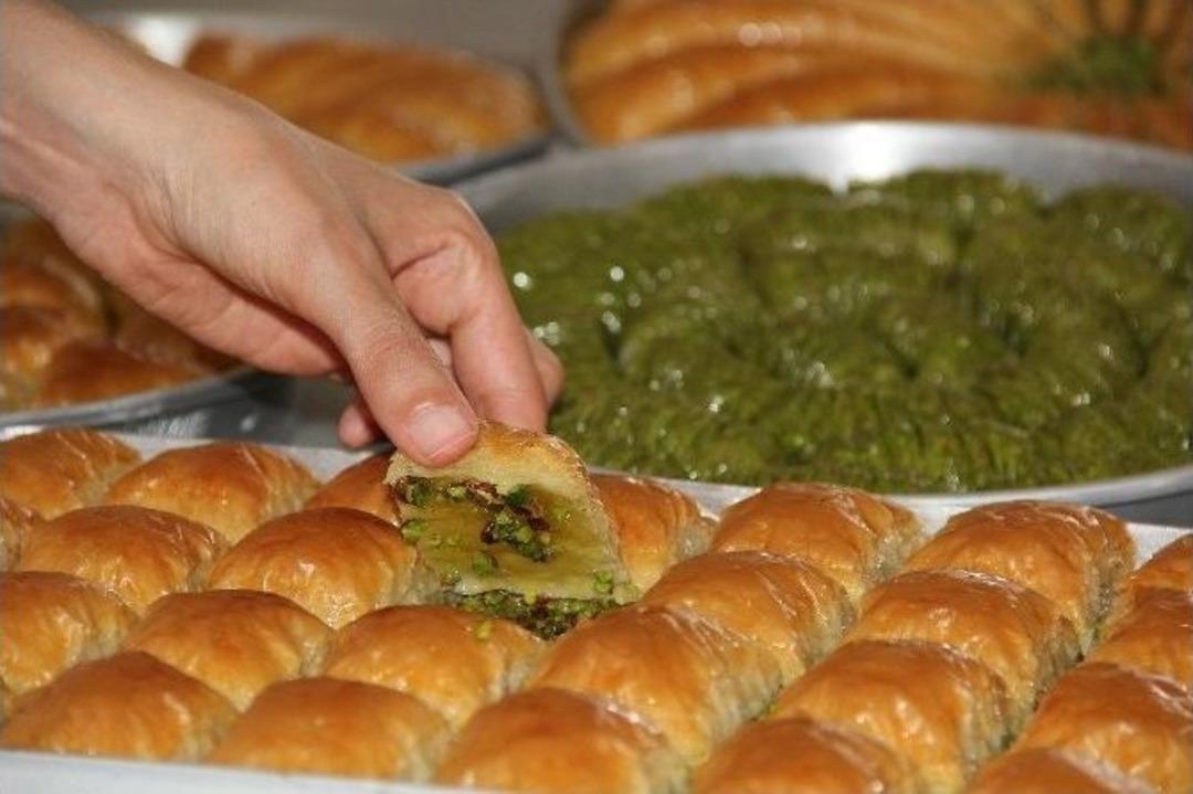 Tonlarca Baklava Gaziantep&rsquo;ten Yola &Ccedil;ıktı