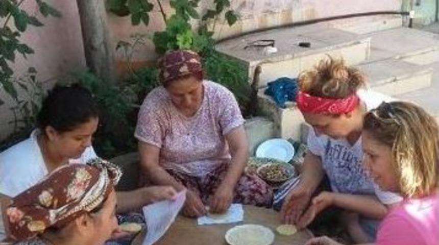 Kırıkhan İl&ccedil;esinde Fırınlar, Bayramlık K&ouml;mbe Pişirmek İ&ccedil;in Fazla Mesai Yapıyor