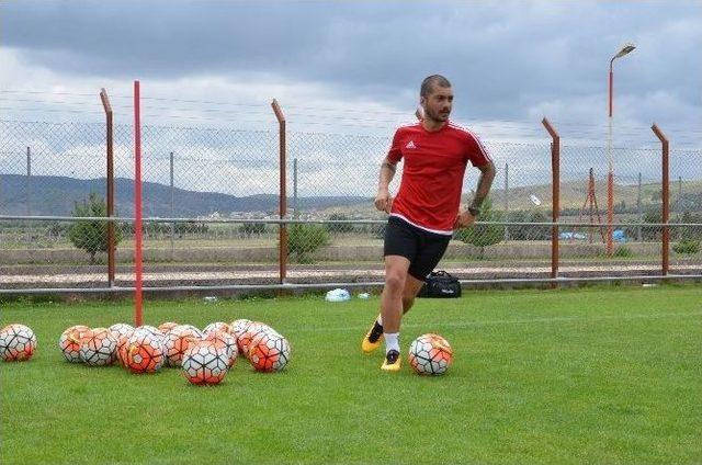 Sivasspor, Yeni Sezon Hazırlıklarına Sürdürüyor