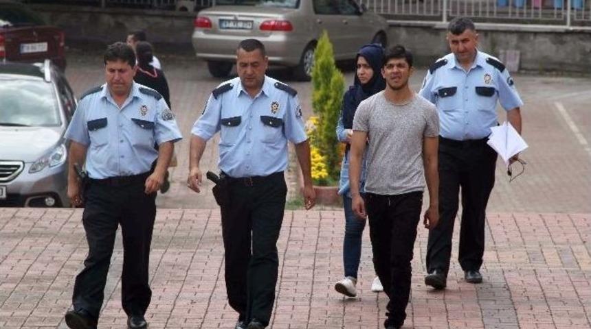 Sahte Vizeyle Almanya U&ccedil;ağına Binmek İstediler