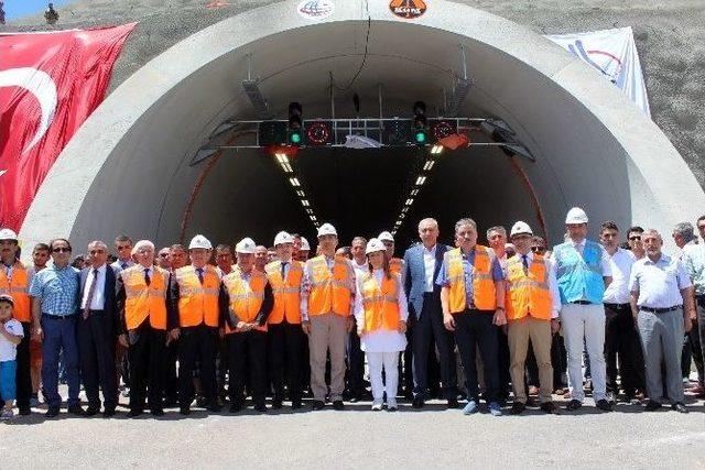 Malatya’da Çebiş Tüneli Trafiğe Açıldı