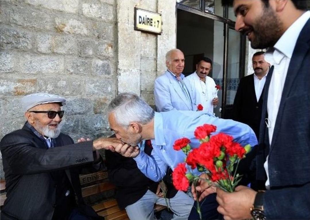 Başkan Fazlı Kılı&ccedil;, Yaşlıları Unutmadı