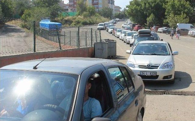 Bayram Tatilcilerinin Feribot Çilesi