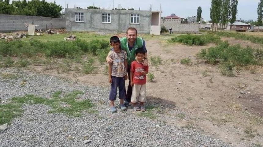 Iğdır İhh&rsquo;dan İhtiya&ccedil; Sahibi Ailelere Yardım