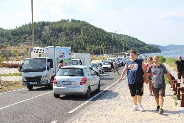Çanakkale’de Feribot Kuyruğu Devam Ediyor G4