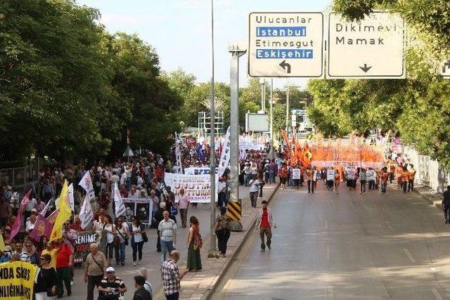 Madımak Olaylarında Hayatını Kaybedenler Başkent’te Anıldı