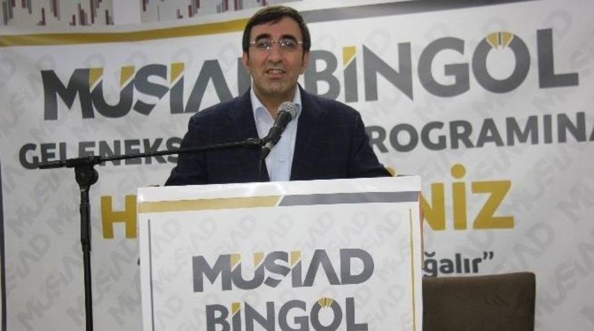 Ak Parti Genel Başkan Yardımcısı Cevdet Yılmaz Bing&ouml;l&rsquo;de