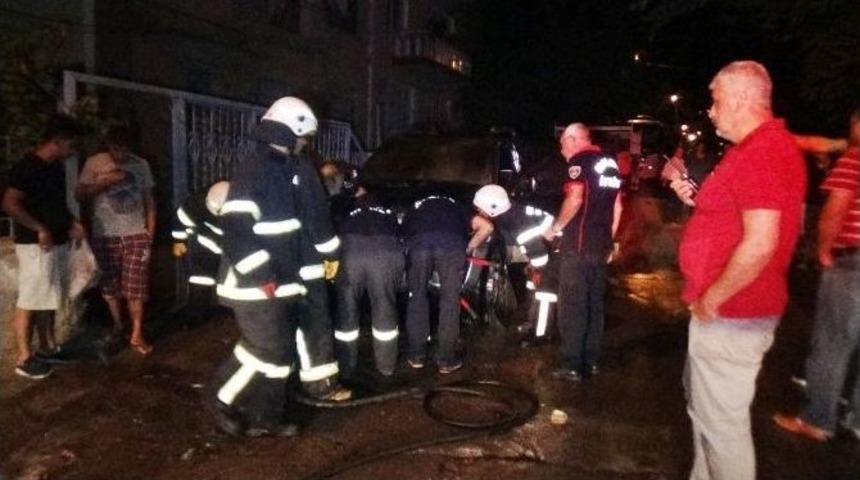 Malatya&rsquo;da Sahur Vakti Ara&ccedil; Kundaklandı