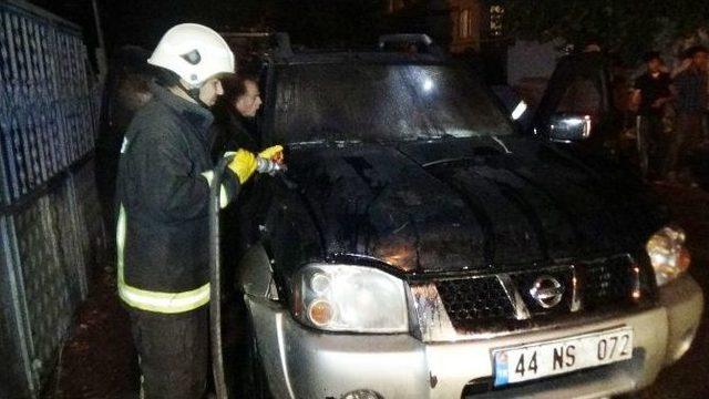 Malatya’da Sahur Vakti Araç Kundaklandı