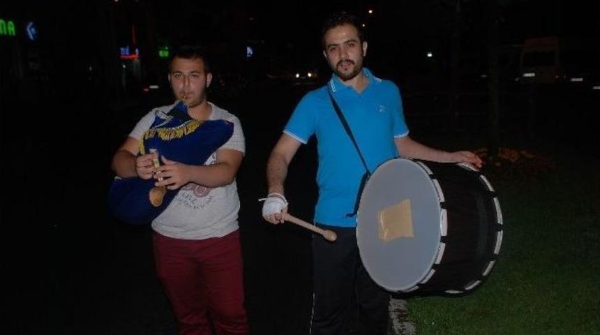 Ramazan&rsquo;ın Son Sahurlarını Tulum İle Kaldırıyorlar