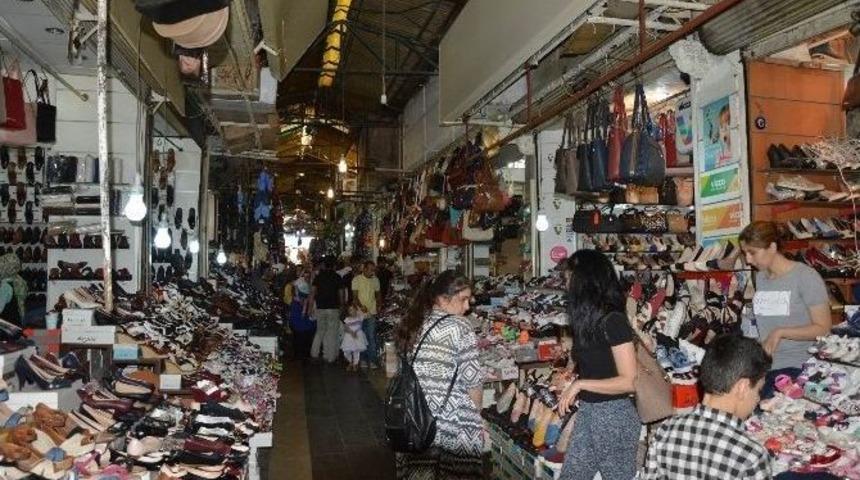 Sur Esnafı Bayram &Ouml;ncesi Kan Ağlıyor