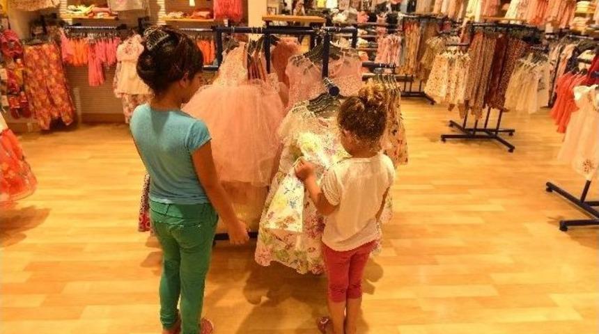 Muratpaşa&rsquo;dan &Ccedil;ocuklara Bayramlık Sevinci