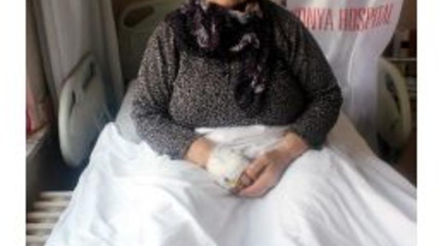 Dizlerine Takılan Protezle Yeniden Y&uuml;r&uuml;yebilecek